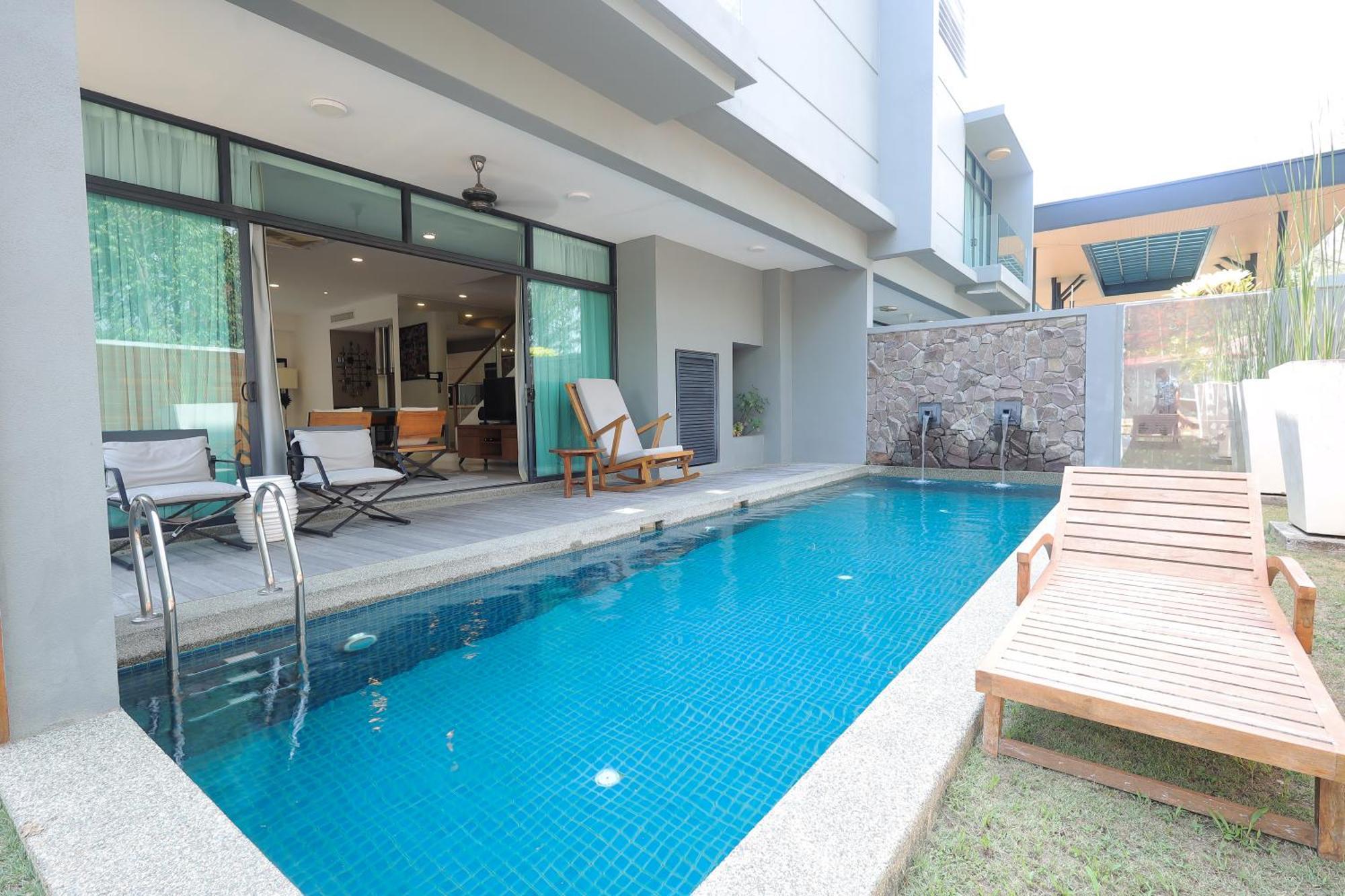 The Riyaz Lavanya Langkawi Pantai Cenang  Extérieur photo A pool at a private house