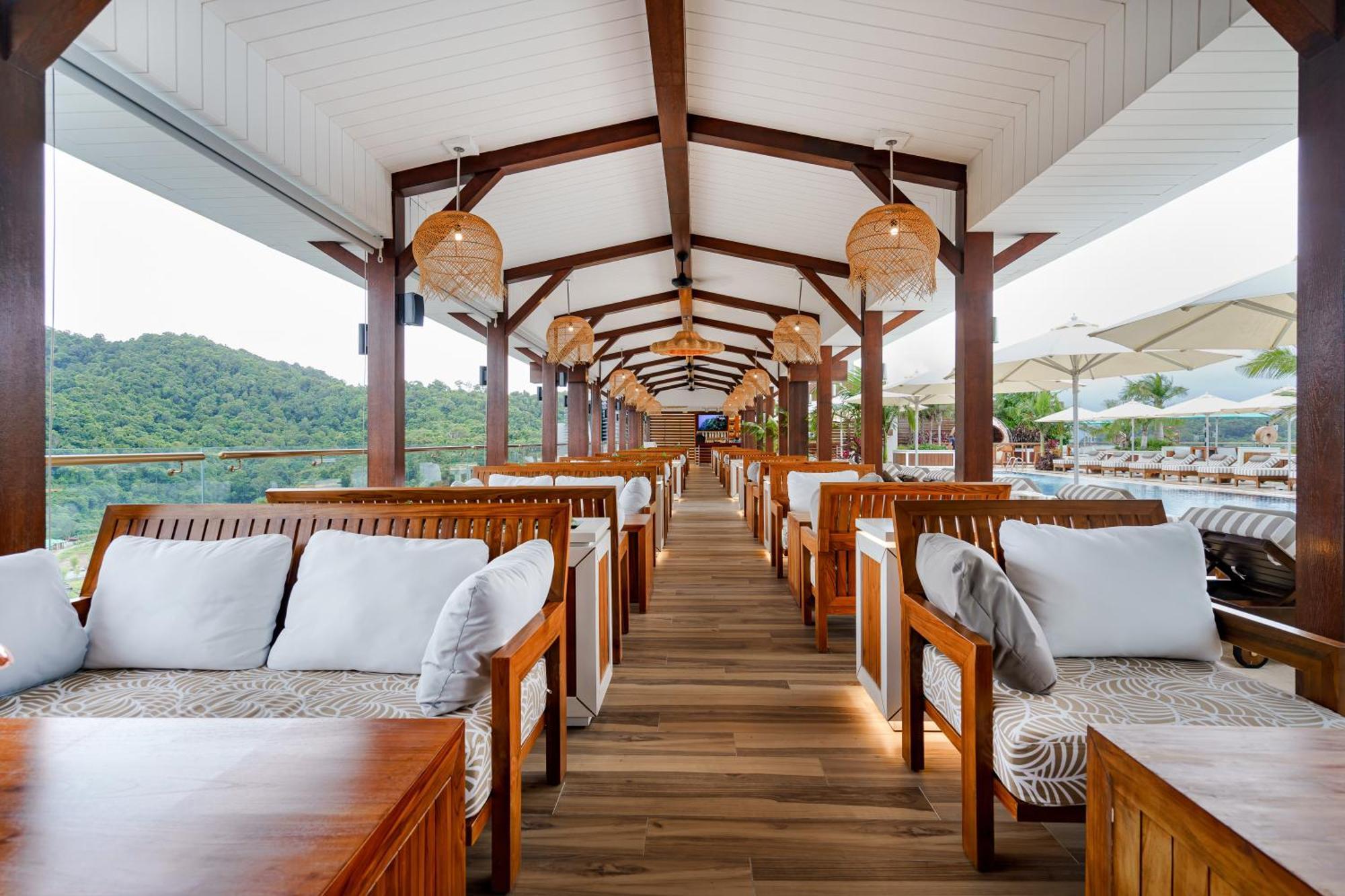 The Riyaz Lavanya Langkawi Pantai Cenang  Extérieur photo The interior of the restaurant