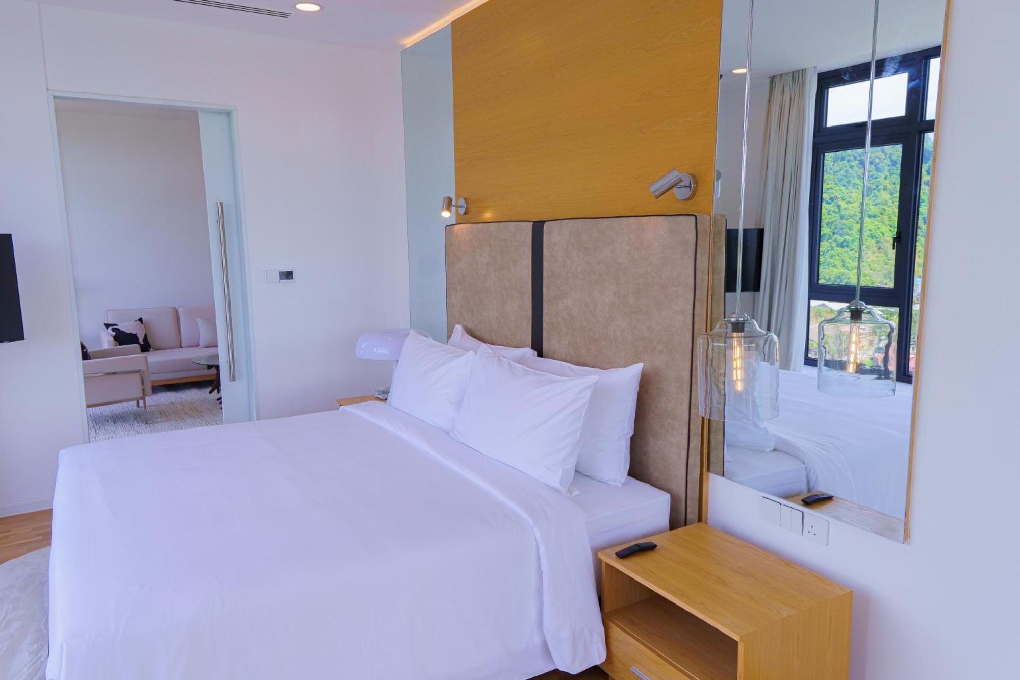 The Riyaz Lavanya Langkawi Pantai Cenang  Extérieur photo A bedroom at the hotel